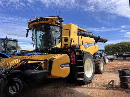2018 NEW HOLLAND CR8.90 