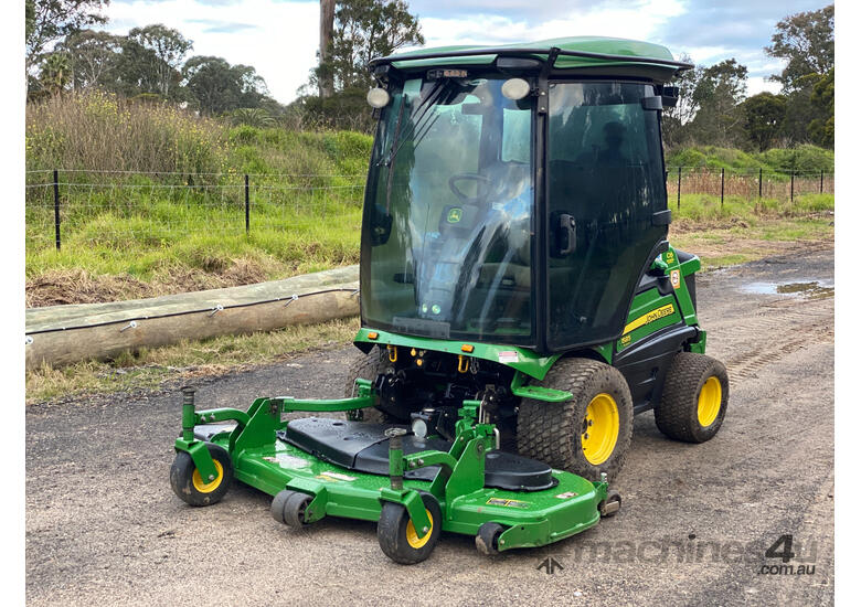 caption John Deere 1585 Front Deck Lawn Equipment