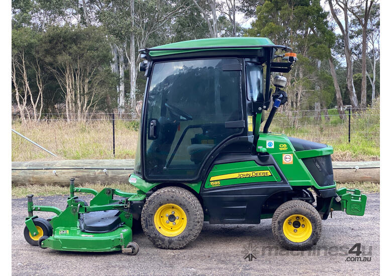 caption John Deere 1585 Front Deck Lawn Equipment