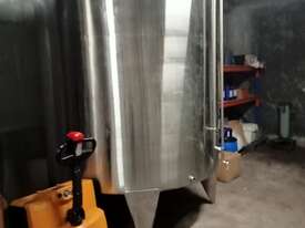 5x 8,500 litre 316 Stainless Tanks - picture0' - Click to enlarge