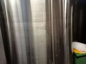 5x 8,500 litre 316 Stainless Tanks - picture0' - Click to enlarge