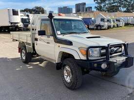 Toyota GXL Landcruiser - picture0' - Click to enlarge