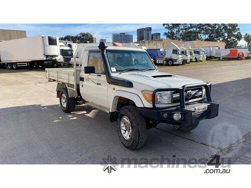 Toyota GXL Landcruiser