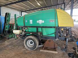 Sprayer Trailer with Boom 4000 liter Pump BP -May 2015 importdamaged - picture1' - Click to enlarge