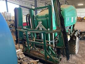 Sprayer Trailer with Boom 4000 liter Pump BP -May 2015 importdamaged - picture2' - Click to enlarge