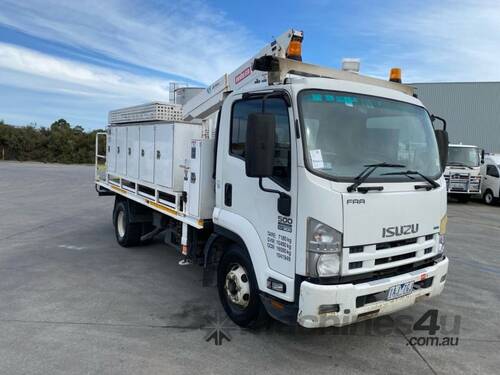 2013 Isuzu FRR500 MWB EWP