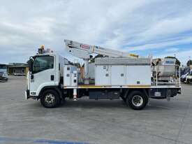 2013 Isuzu FRR500 MWB EWP - picture2' - Click to enlarge