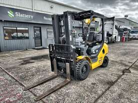 Komatsu FD25T-17 (Diesel) With Exhaust Flume Suppression System - picture0' - Click to enlarge