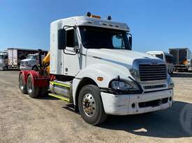 Freightliner Columbia - picture0' - Click to enlarge