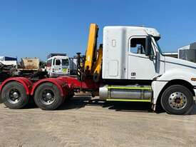 Freightliner Columbia - picture0' - Click to enlarge