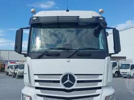 Mercedes-Benz Actros - picture0' - Click to enlarge