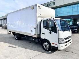 2017 Hino 300  916 4x2 Pantech - picture2' - Click to enlarge