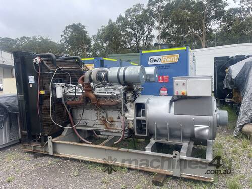 caption 800kVA Standby Diesel Powered Generator