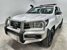 2017 Toyota Hilux SR 2.8L Dual Cab 4x4 (Diesel) (Auto) (Ex Defence) - picture0' - Click to enlarge