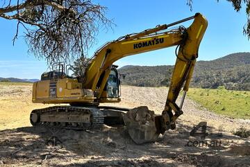 Komatsu   PC290LC-11 EXCAVATOR.