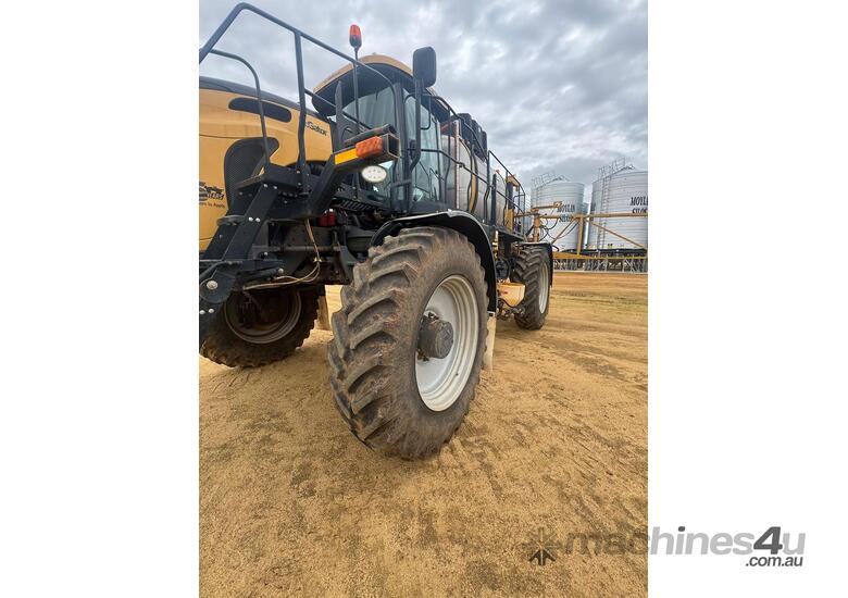 caption 2019 ROGATOR 1300C SELF PROPELLED SPRAYER