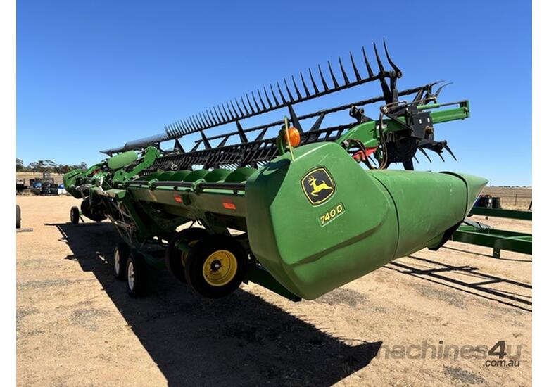 caption 2018 John Deere 740D Combine Platforms