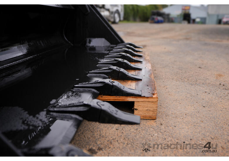 CUSTOM MADE NORM Engineering Skid Steer 4 in 1 BUCKETS