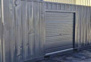 20ft SHIPPING CONTAINER WITH ROLLER DOOR 20ft SHIPPING CONTAINER WITH ROLLER DOOR
