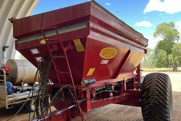 2009 Bredal K85 Dry Spin Spreaders