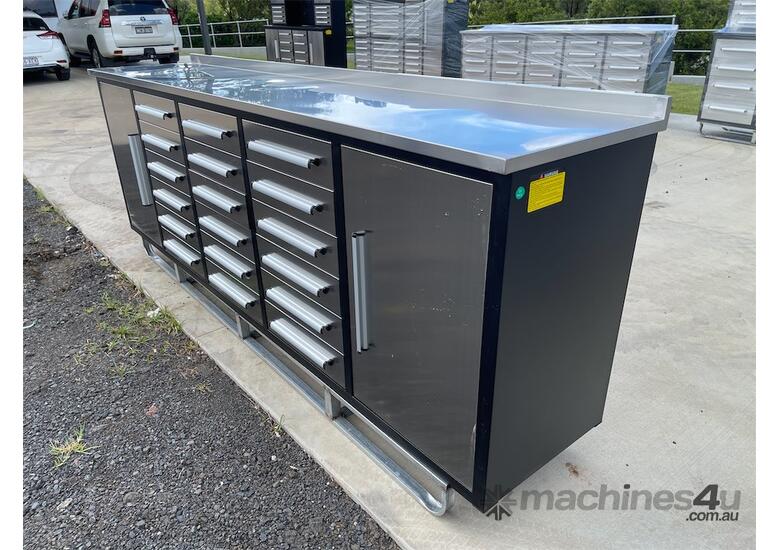 18 Drawer Stainless Steel Work Bench