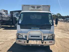2006 Isuzu NPR200 Refrigerated Pantech - picture0' - Click to enlarge