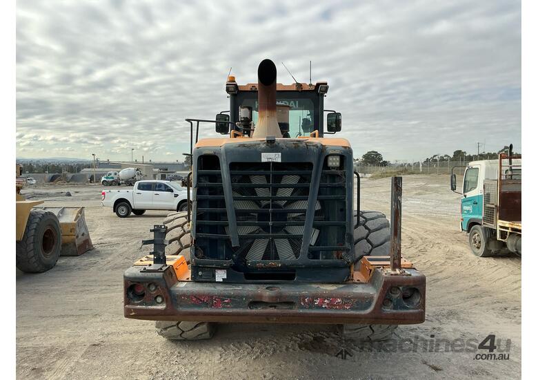 caption 2015 Hyundai HL770-9 Articulated Wheel Loader