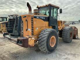 2015 Hyundai HL770-9 Articulated Wheel Loader - picture2' - Click to enlarge