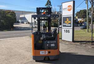 TOYOTA 1.6T High-Reach Electric Forklift | 6500mm Lift