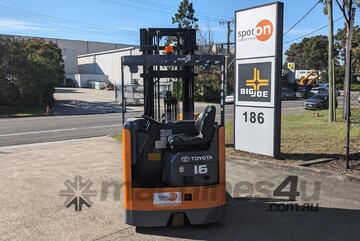 TOYOTA 1.6T High-Reach Electric Forklift | 6500mm Lift