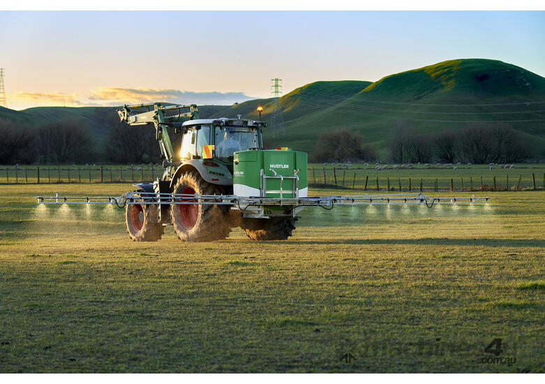 caption SonicBoom Sprayer