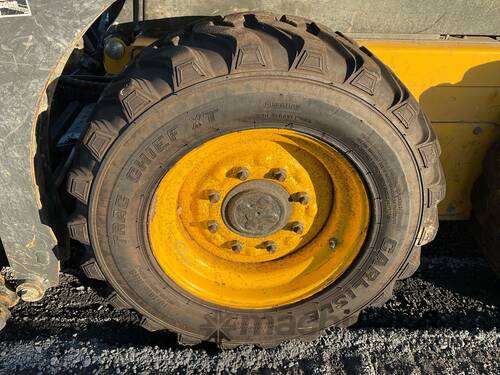 2015 New Holland L213 Skid Steer