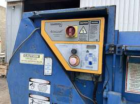 2006 3 Phase Autobaler - picture1' - Click to enlarge