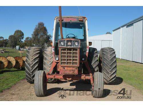 International 1486 Tractor