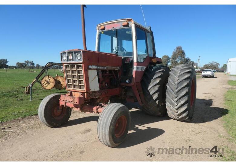 caption International 1486 Tractor