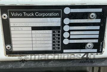 2018 Volvo FE320 Side Loading Garbage Compactor