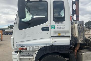 2009 Isuzu Giga CXY Cab Chassis