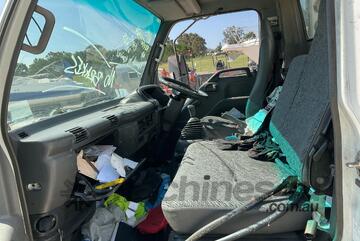 1999 Isuzu NQR450 Curtainsider