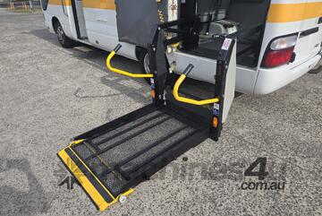 Toyota 2005   Coaster Diesel