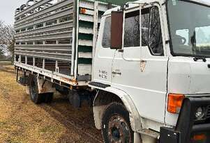 Hino   Stock Truck