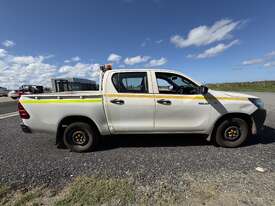 2018 Toyota Hilux Workmate 4x2 Dual Cab Ute - picture0' - Click to enlarge