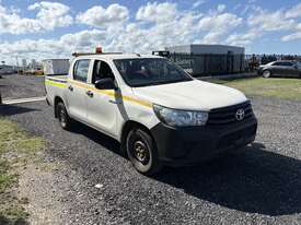 2018 Toyota Hilux Workmate 4x2 Dual Cab Ute - picture0' - Click to enlarge