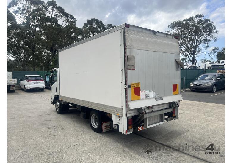 2017 Isuzu NNR 4x2 Pantech (Ex Corporate Fleet)