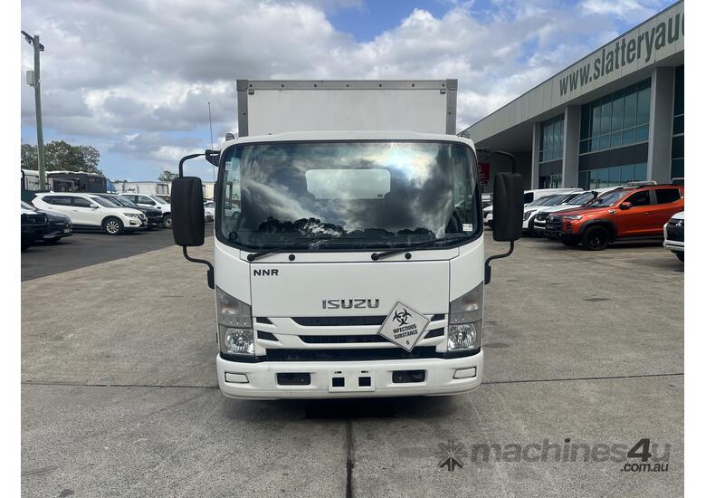 2017 Isuzu NNR 4x2 Pantech (Ex Corporate Fleet)