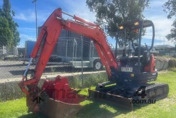Kubota   U25-3 Mini Excavator
