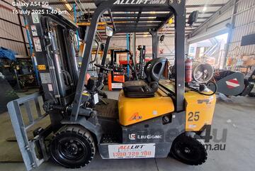   Liugong CPCD25 2.5T LPG Forklift