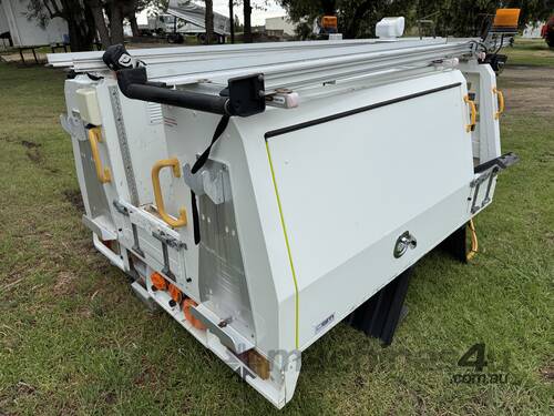 CSM Service Body off Toyota Hilux 