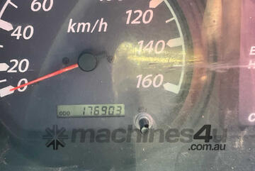 2006 Isuzu NPR 200 Service Body