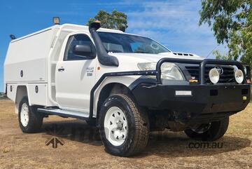 Toyota Hilux 4x4 Single Cab Ute with Service Body/Work Station.