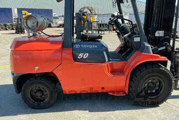 2005 Toyota 02-7FGA50 Counter Balance Forklift